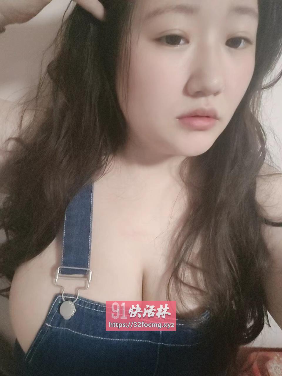 丰乳肥臀BBW