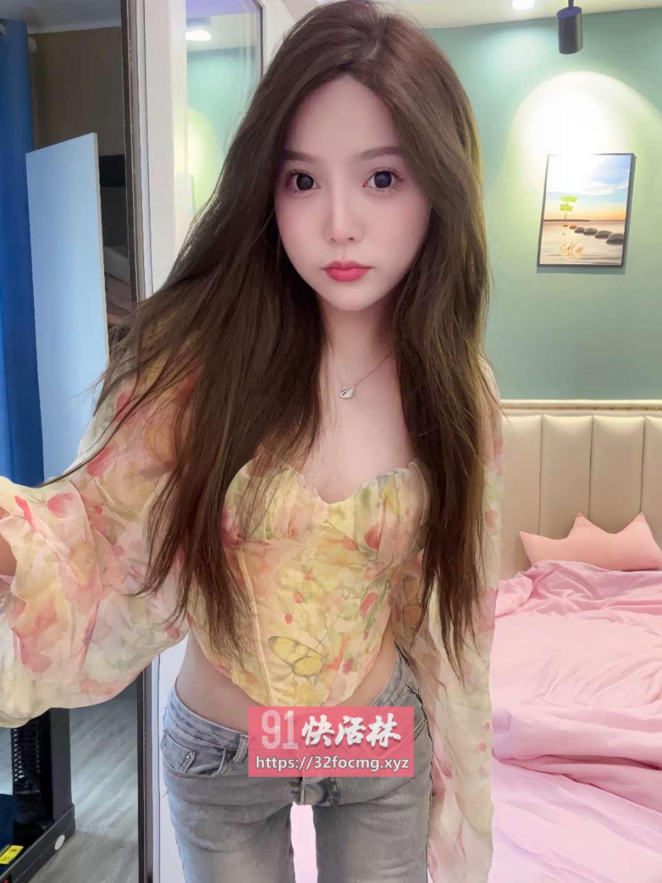 骚气小妖精身材火辣