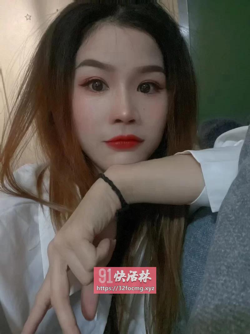 浦东套装少妇