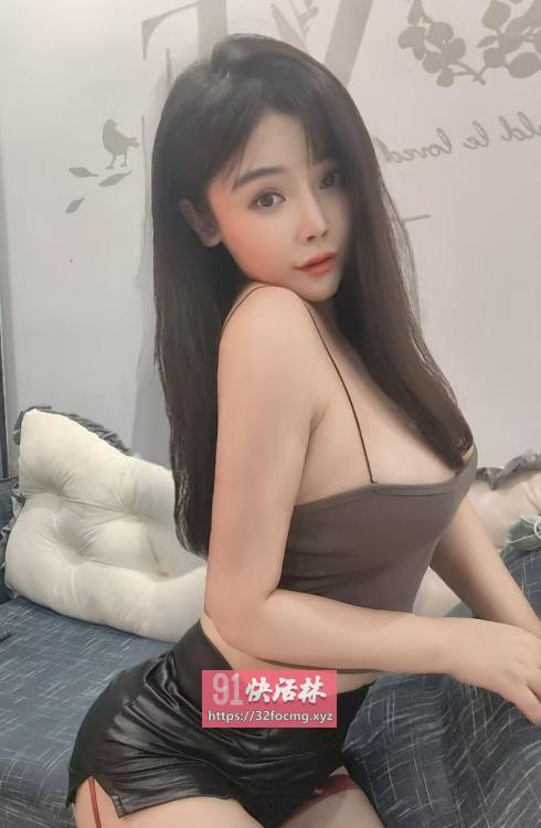 先天骚逼体质妹子