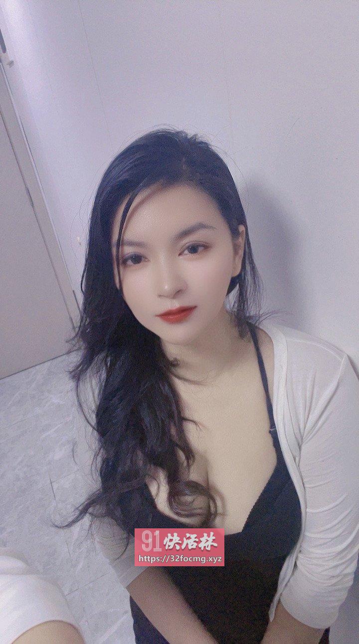 邻家丰满小姐姐