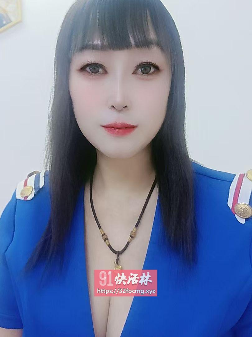 奶大不催少妇