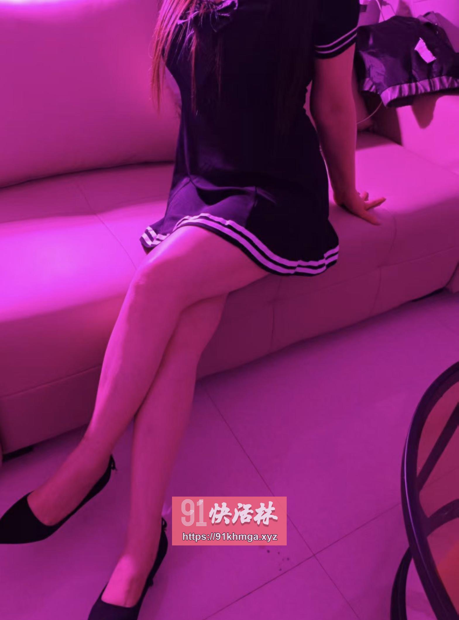 豹纹奶罩反身坐莲