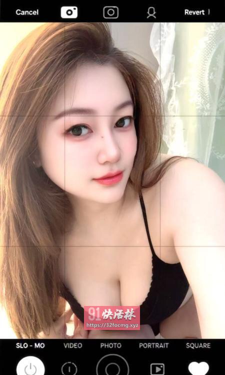 小巧玲珑粉嫩妹