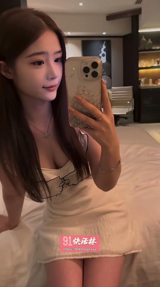 这么漂亮幺妹鲍鱼太嫩了