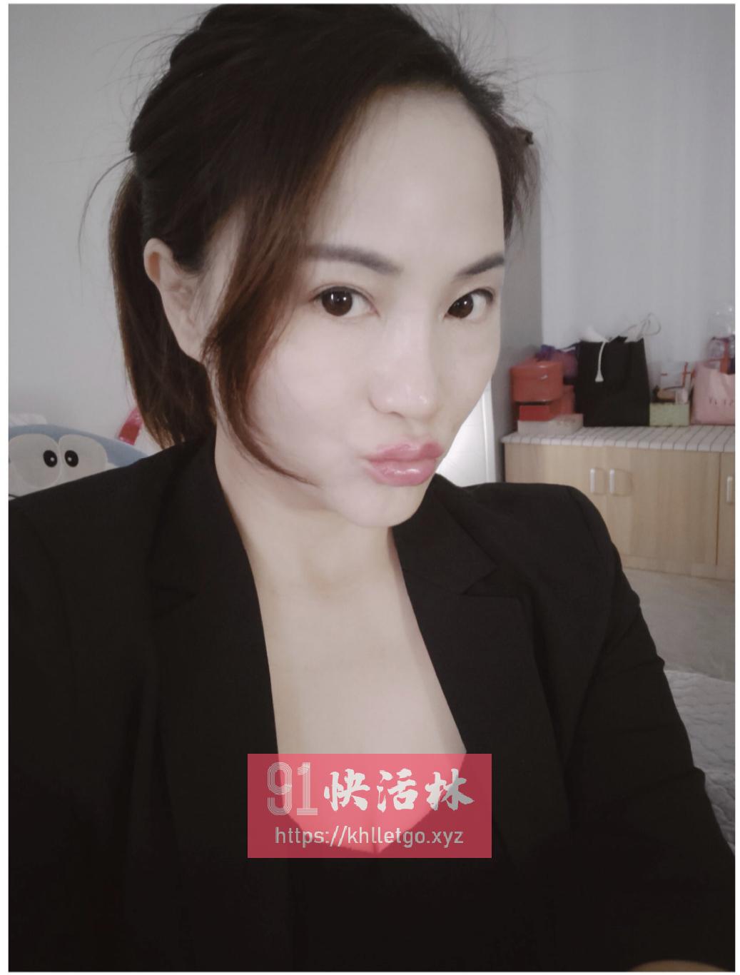 大奶骚货方玲