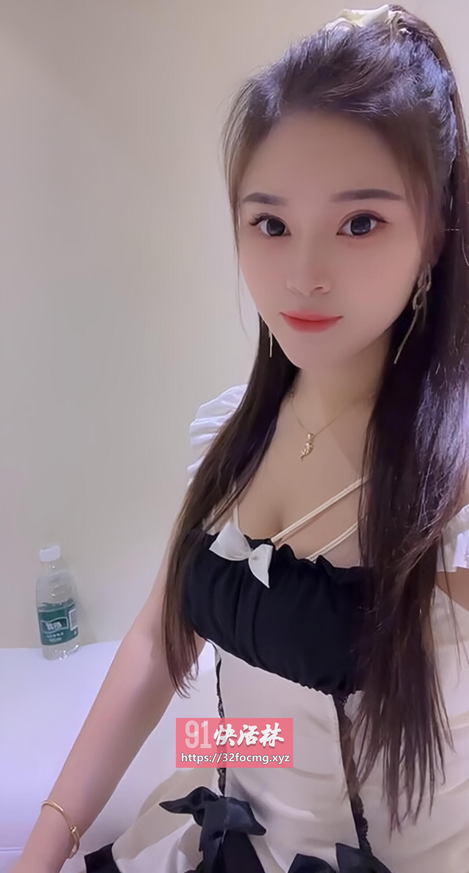 身材火辣苗条颜值爆表