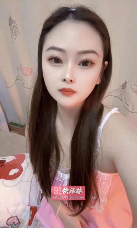 翘臀多汁极品小妹