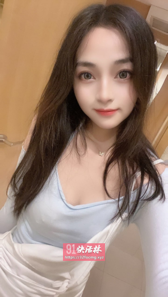 甜美粉嫩大灯小天使