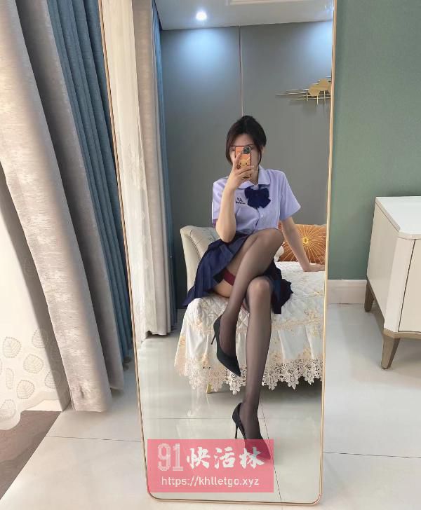 清纯足交小妹妹脚活棒