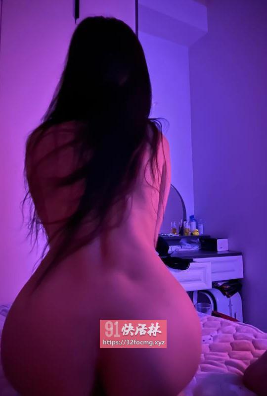 风骚邻家小妖精