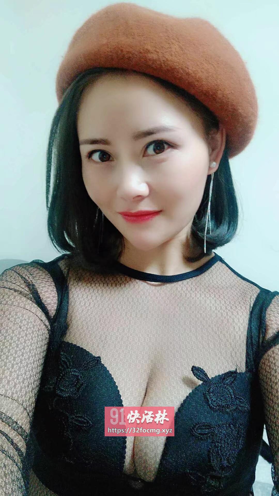 重庆身材火辣性感尤物