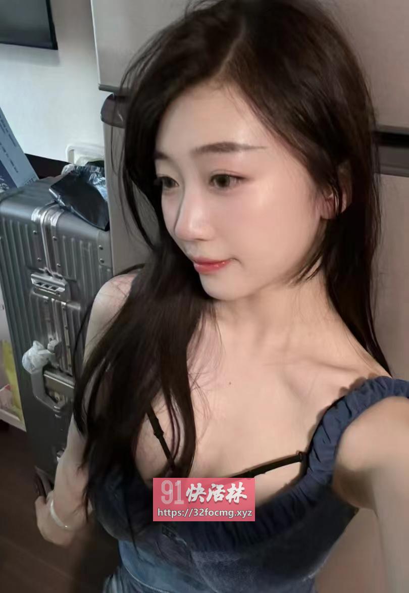 包河粉嫩大胸妹