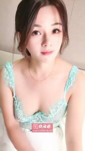 大奶子风流美女