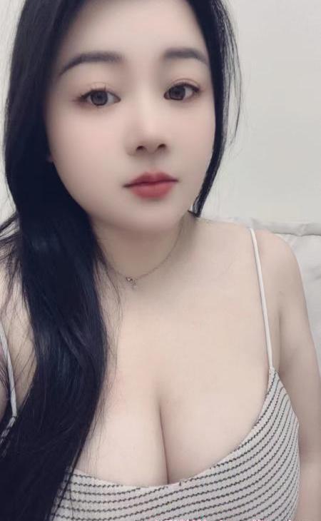 邻家小妹身材好