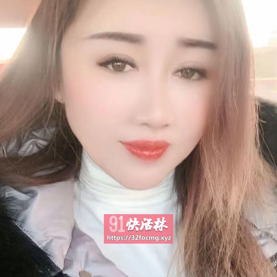 津南大奶风骚熟女