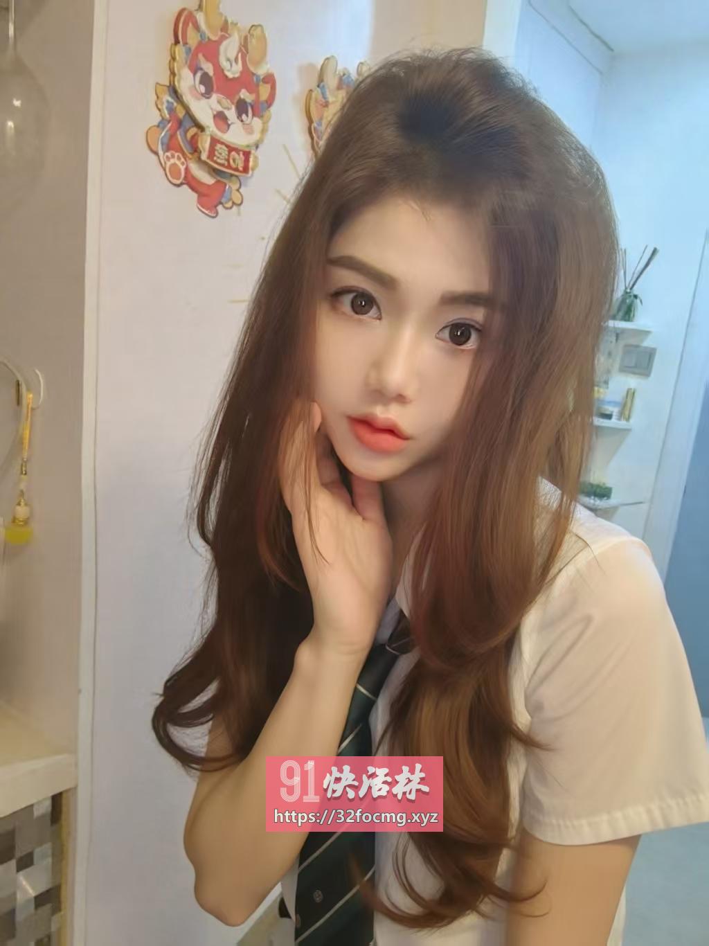 水多高颜值小姐姐