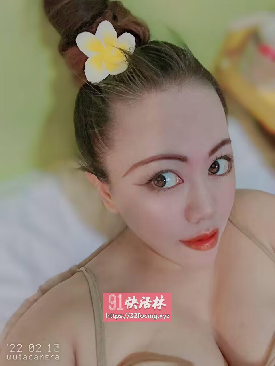 有母乳的小姐姐