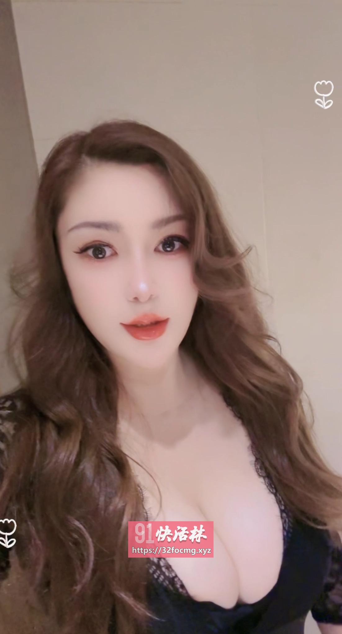 泻火三通大胸少妇