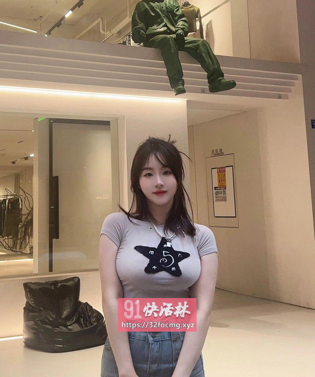 上城微胖大奶妹