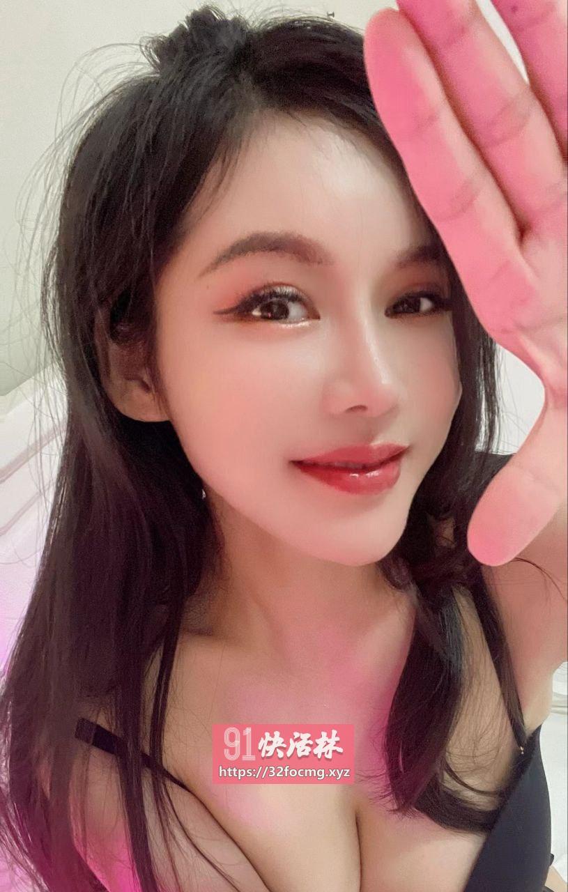 妩媚黑丝姐姐