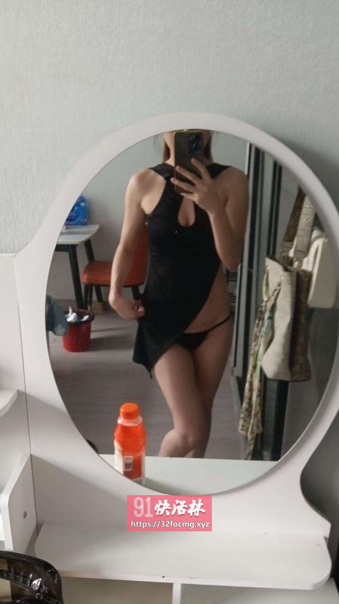性价比长腿少妇