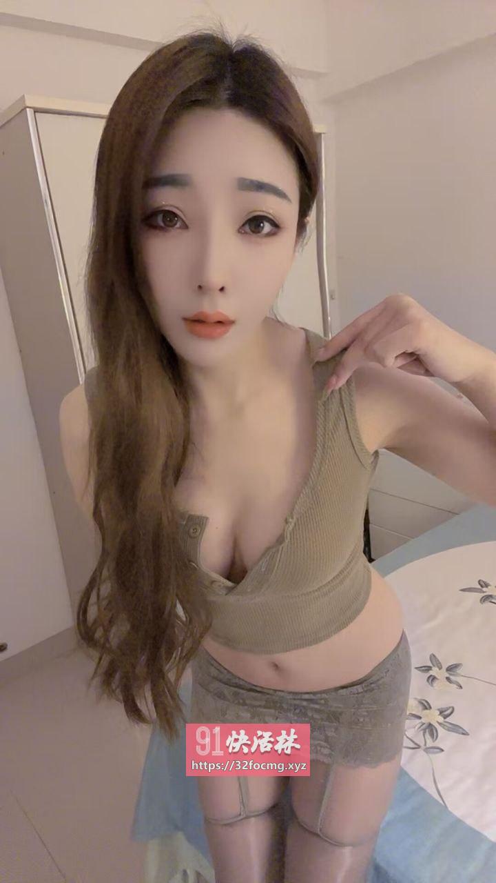 服诱惑丝袜深喉真不错