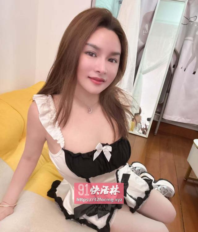 气质美女颜值让我偷着乐的女人