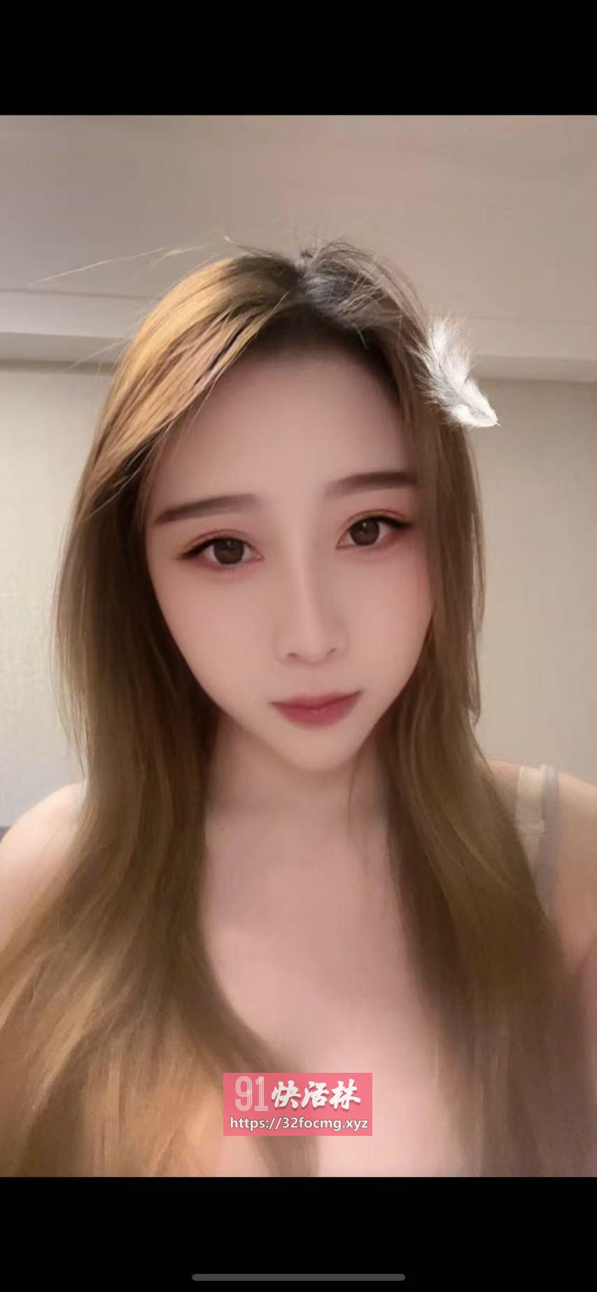 大胸细腰琪琪老师