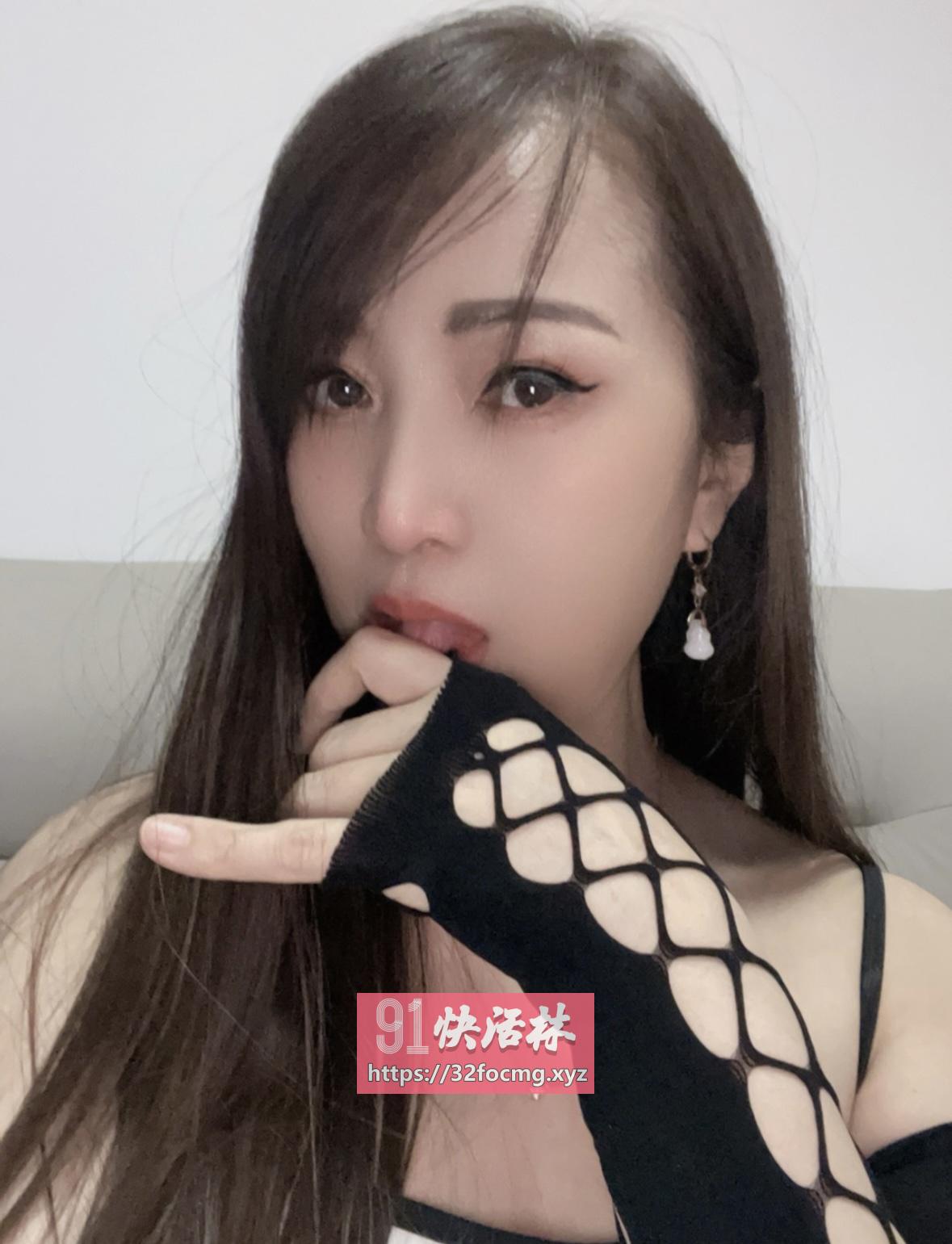 风韵犹存的熟女